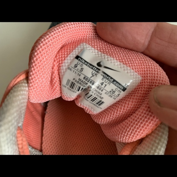 Nike Shoes - Picture 8 of 8